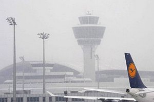 Из-за коллапса в мюнхенском аэропорту пострадали 9 тысяч пассажиров