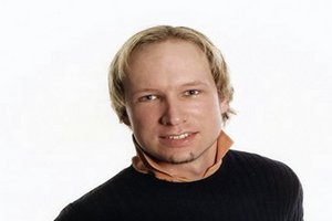 Норвежский суд разрешил Брейвику читать письма и газеты, слушать радио, смотреть ТВ