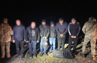 Прикордонники затримали шістьох "плавців", які зібралися покоряти Тису