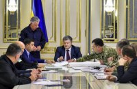Порошенко: Стратегические объекты должны быть защищены, а виновные во взрывах привлечены к ответственности