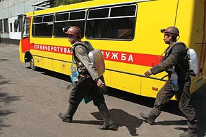 В Енакиево завалило трех шахтеров