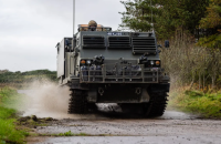В Україну прибули нові РСЗВ M270 від Великої Британії