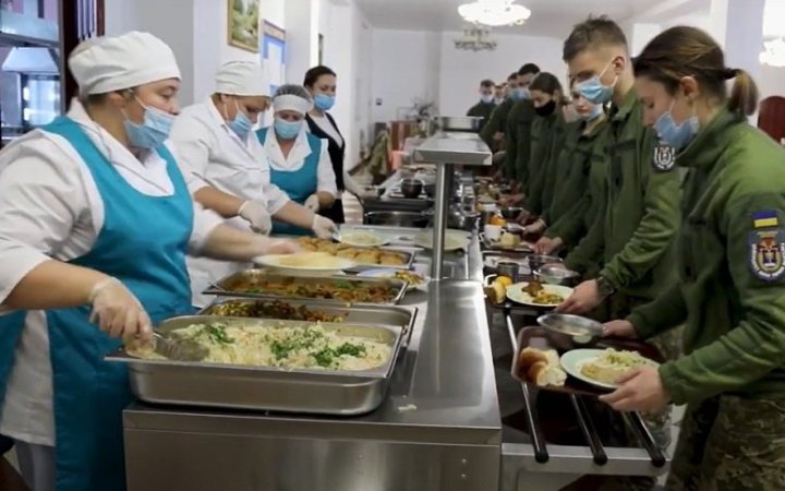 ​Міноборони: за лютий не допустили постачання понад 250 тонн неякісних продуктів для армії 