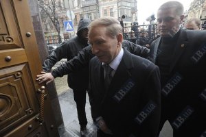 Адвокаты Кучмы хотят привлечь иностранных экспертов