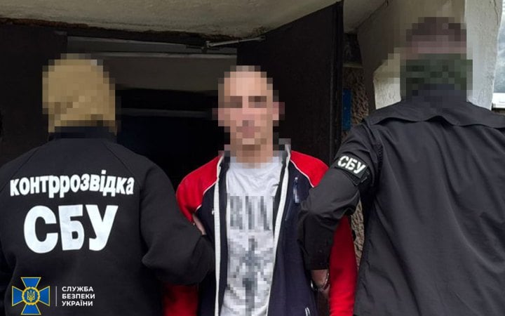 На Хмельниччині затримали підозрюваного у підготовці ударів РФ по оборонці та логістиці на заході