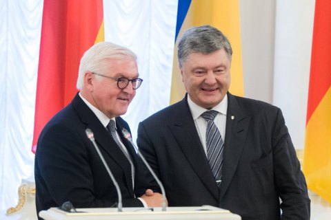 Порошенко рассчитывает на скорое решение по миротворцам
