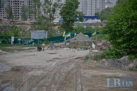 Суд отменил разрешение на строительство "Патриотики на озерах"