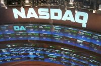 Акции Apple снизились на 20%