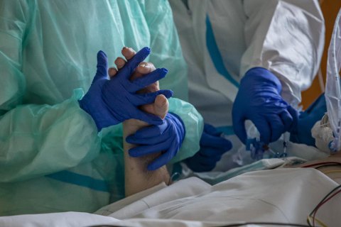 Число заражень COVID-19 у світі перевищило 45 млн, одужали 33 млн