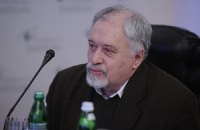 Глузман: необходимо запретить лечение чиновников за границей