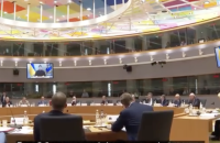 Зеленський у зверненні до Євроради закликав допомогти з артилерією і не знімати санкції з агресора