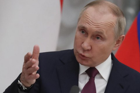 Путін заявив, що не оголошував, що війська "прямо зараз підуть" на Донбас