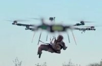 ​Українські військові вперше евакуювали пораненого бійця за допомогою повітряного дрона
