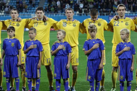 ФФУ обязала клубы УПЛ включать гимн Украины перед каждым матчем