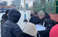 Працівників локомотивного депо «Дарниця» підозрюють у крадіжці дизпалива з тепловозів