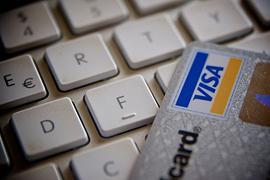 Украинцам разрешат открывать счета за границей
