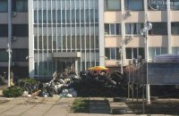 Тарута пообещал убрать все баррикады в Мариуполе до 19 мая