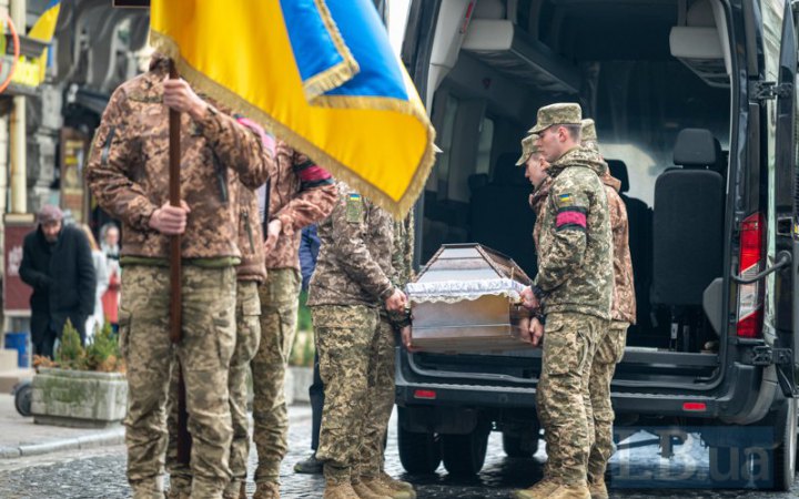 Командування приховує інформацію про втрати ЗСУ, але всі цифри фіксуються, – президент