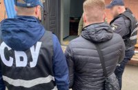 ​Повідомлено про підозру мешканцю Чернігова, який вимагав хабар за службу в добровольчому формуванні