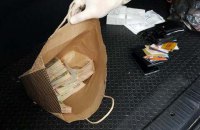 Харківського податківця спіймали на хабарі 500 тис. грн