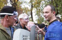 Палаточный городок у Рады разделили на "военный" и "гражданский"