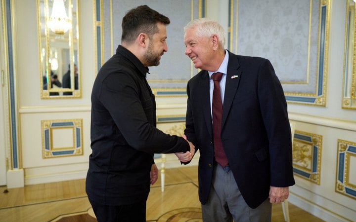 Зеленський зустрівся із сенатором Гремом: обговорили Patriot, санкції проти РФ та завершення війни