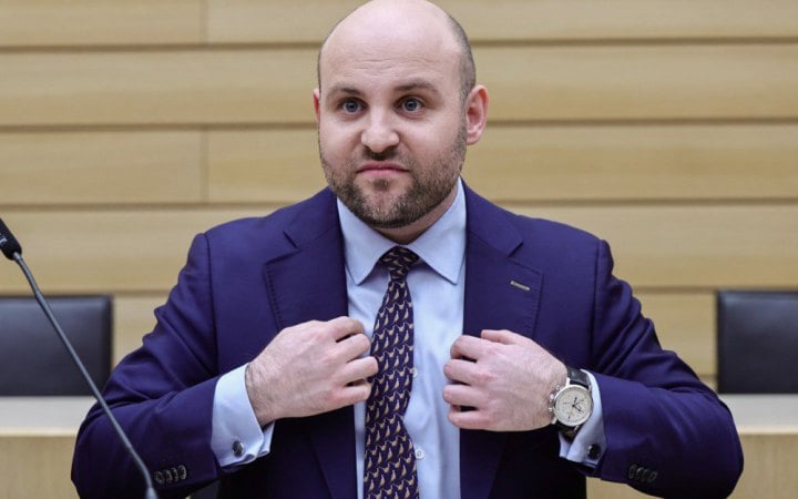 Німецькі ультраправі закликають канцлера Мерца контактувати з Путіним
