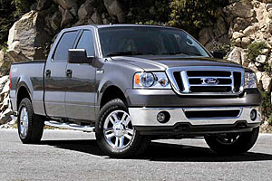 Ford отзывает около миллиона пикапов из-за крепежа бензобаков