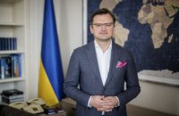 Кулеба пропонує "залишити в минулому" втручання Угорщини в українські вибори