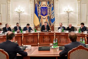 Порошенко утвердил план строительства фортификационных сооружений