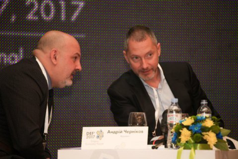 Ложкин посоветовал предпринимателям переходить на международные стандарты ведения бизнеса