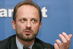 Безсмертный считает, что Тимошенко не должна была стать премьером