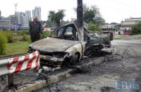 У Києві автомобіль з польськими номерами врізався в стовп і вибухнув