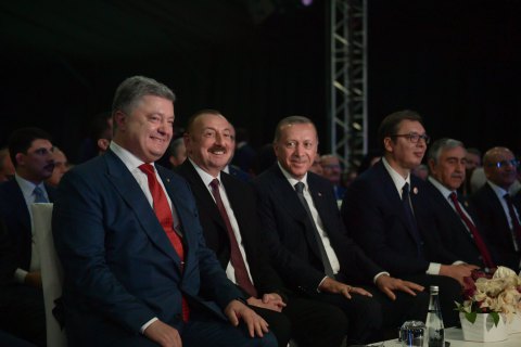 Порошенко виступив на церемонії запуску газопроводу TANAP