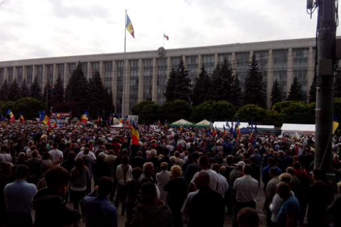 Жители Кишинева вышли на антиправительственный митинг