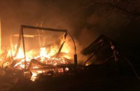 На недіючій базі відпочинку в Одеській області згоріли 7 будинків