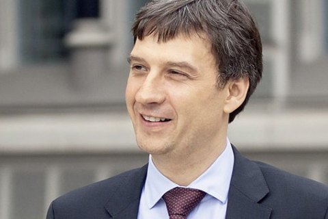 Нацбанк проведет очистку страхового рынка после получения контроля над ним, - Чурий