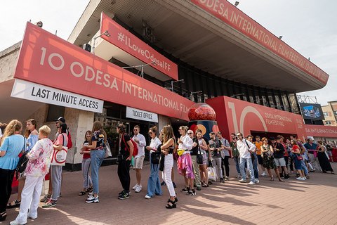 Гран-при 10-го ОМКФ получили "Домой" Наримана Алиева и "А потом мы танцевали" Левана Акина