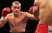Узелков не смог справиться в родных стенах с малоизвестным боксером