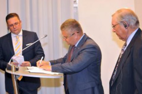 Консультантом "Укроборонпрома" стал экс-глава американского DARPA Тетер