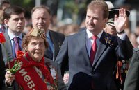 Пенсионеры просят ускорить процесс выдачи социальной карточки
