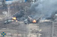 В СБУ показали кадри знищення техніки окупантів, дані отримали через чат-бот