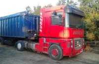 СБУ заблокировала партию контрабандных сигарет и алкоголя в Донецкой области