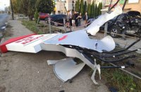 В Івано-Франківську дівчина на BMW розбила п'ять автомобілів на парковці