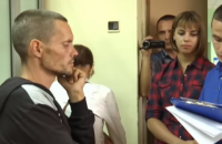 Новоукраинский депутат, моривший 4-летнего сына голодом, отпущен под домашний арест