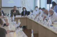 Порошенко: інформаційні кампанії з вакцинації мають проводити лікарі