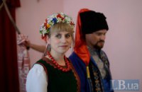 У Жовтневому Палаці у Києві сьогодні одружилася пара, яка познайомилася завдяки Майдану