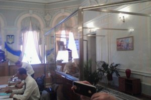 Партія Тимошенко заявила про підміну правосуддя фікусами