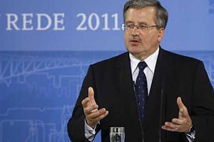 Коморовский проводит встречу с украинскими оппозиционерами