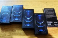 Львовские пограничники впервые задержали контрабанду партии iPhone12
